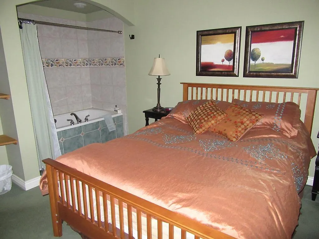 Across The Harbour Bed & Breakfast Victoria